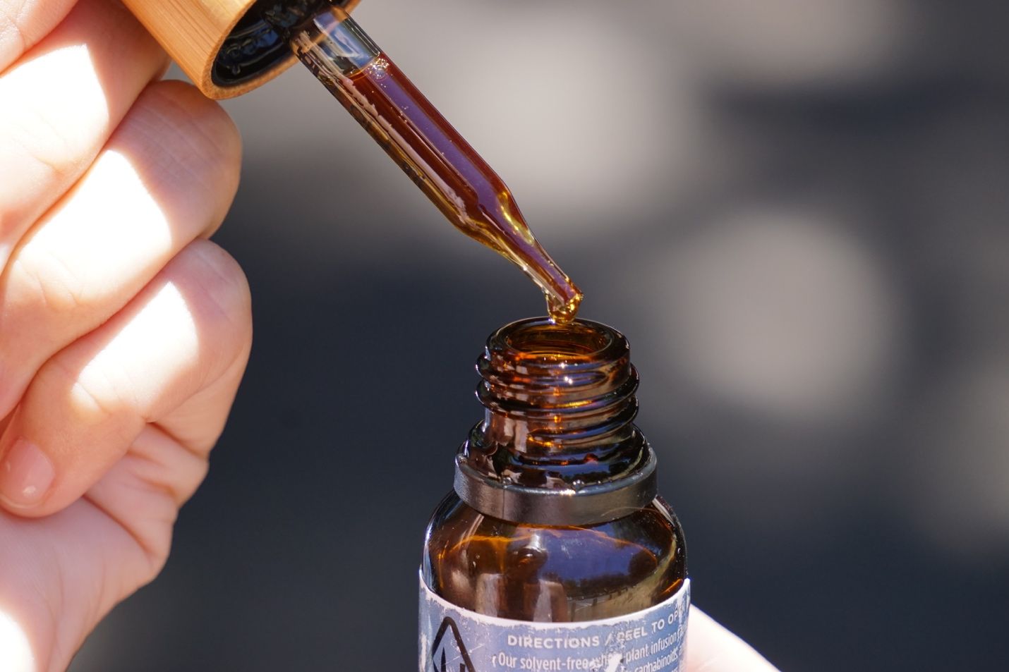 You are currently viewing The Underrated Value of Cannabis Tinctures